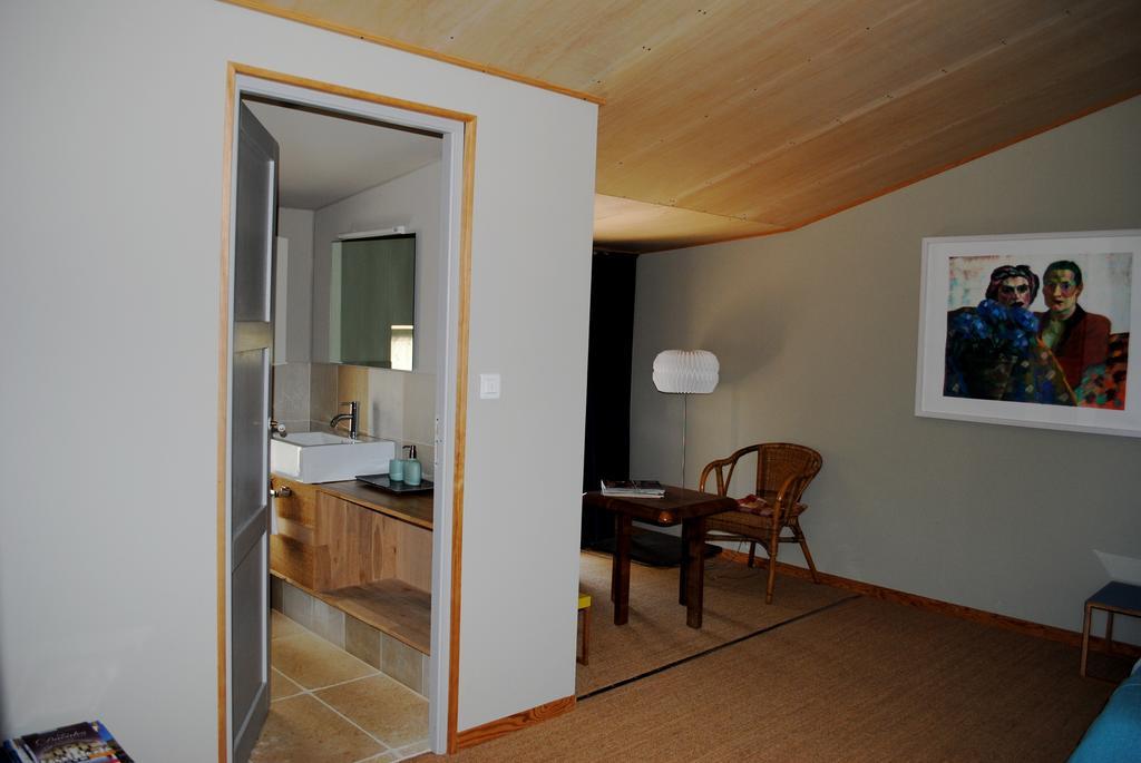Hotel Les Foucauds Saint-Quentin-de-Caplong Pokój zdjęcie