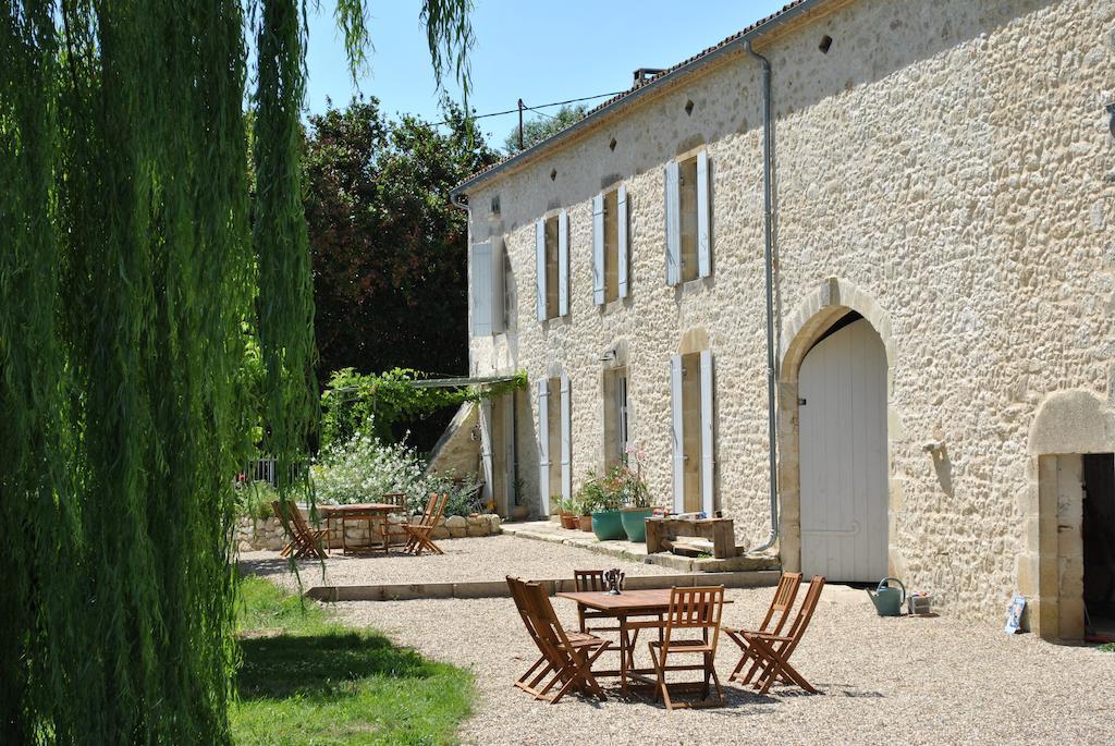 Hotel Les Foucauds Saint-Quentin-de-Caplong Pokój zdjęcie