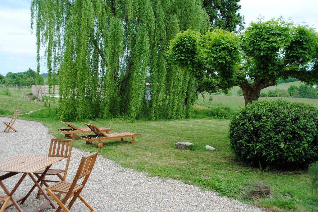 Hotel Les Foucauds Saint-Quentin-de-Caplong Zewnętrze zdjęcie